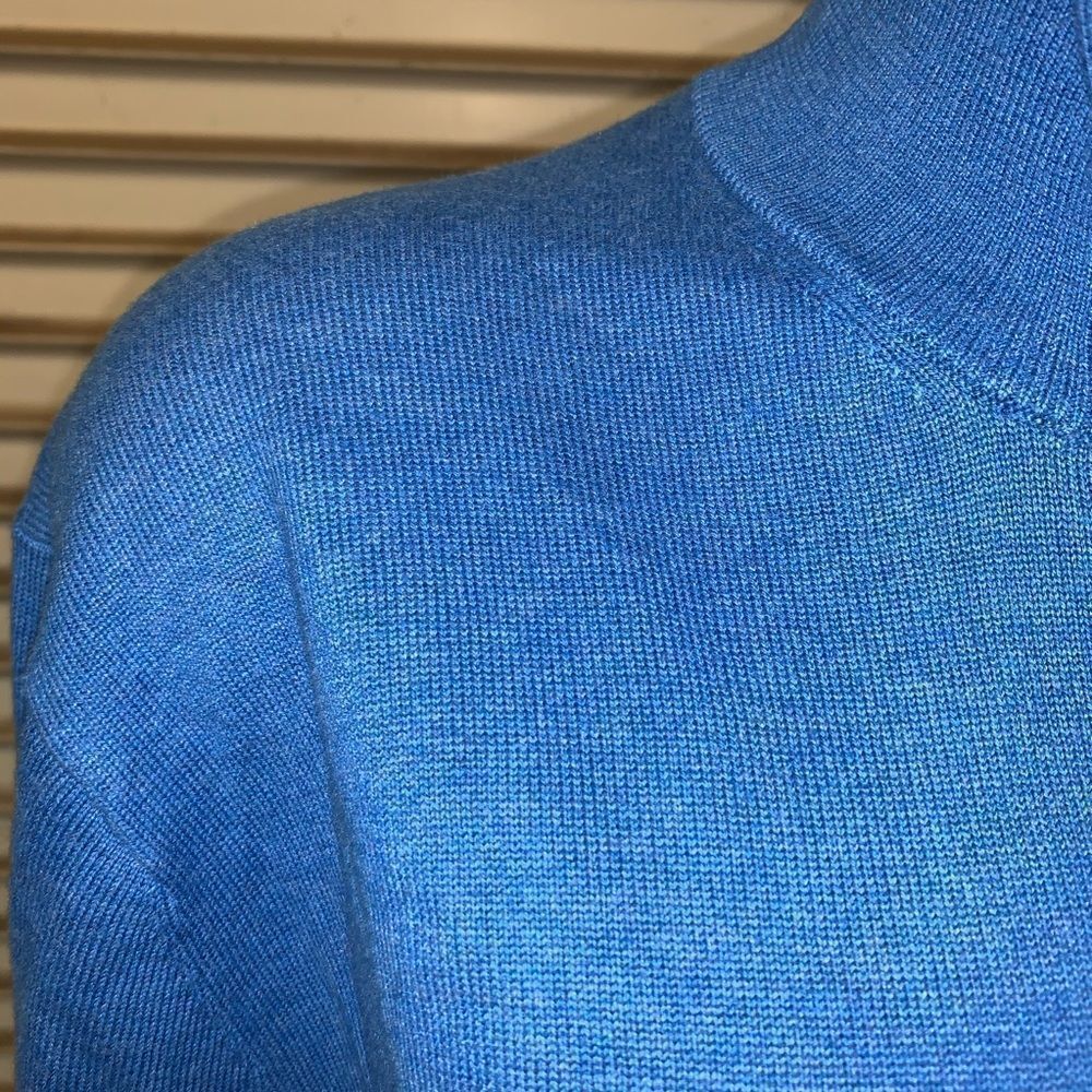 His. A. Banks Signature Collection Pima Sweater - Picture 5 of 7